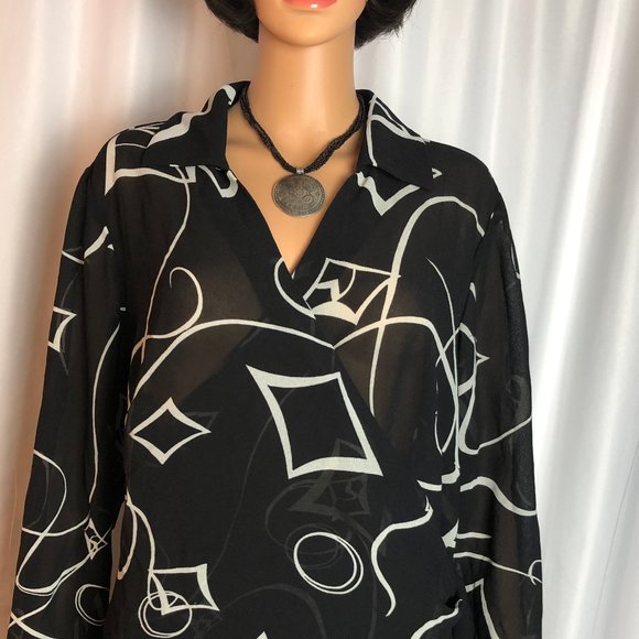 Lane Bryant Black & White Sheer Top Size 18/20 - Picture 2 of 9